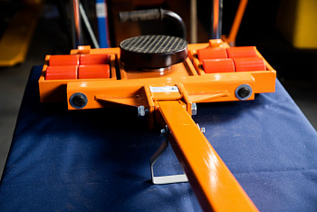 Роликовая платформа поворотная TOR X8 г/п 8 т (с ручкой) (G)