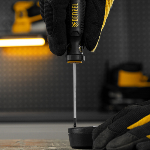 Отвертка, PH0х75 мм, S2, 3к рукоятка Denzel