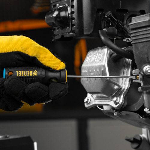 Отвертка, SL3х100 мм, S2, 3к рукоятка Denzel